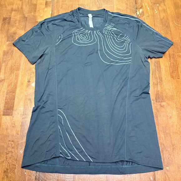 lululemon athletica Other - Lululemon Metal Vent Tech Shirt Mens XL Black Topo Graphic Short Sleeve Training
